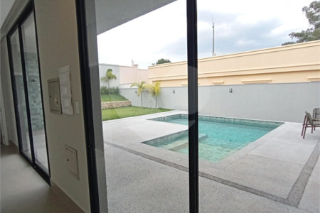 Casa à venda com 4 quartos, sendo 3 suítes,  no condomínio Alphaville Nova Esplanada 3, Votorantim - SP