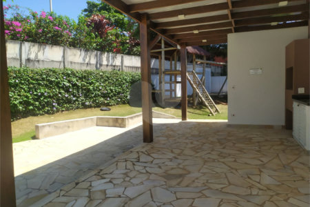 Sobrado à venda com 3 quartos, sendo 1 suíte, em Jardim do Lago, Atibaia, SP