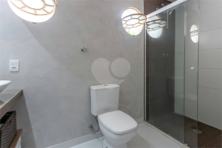 Apartamento à venda com 3 quartos, sendo 1 suíte, em Santo Amaro, São Paulo, SP