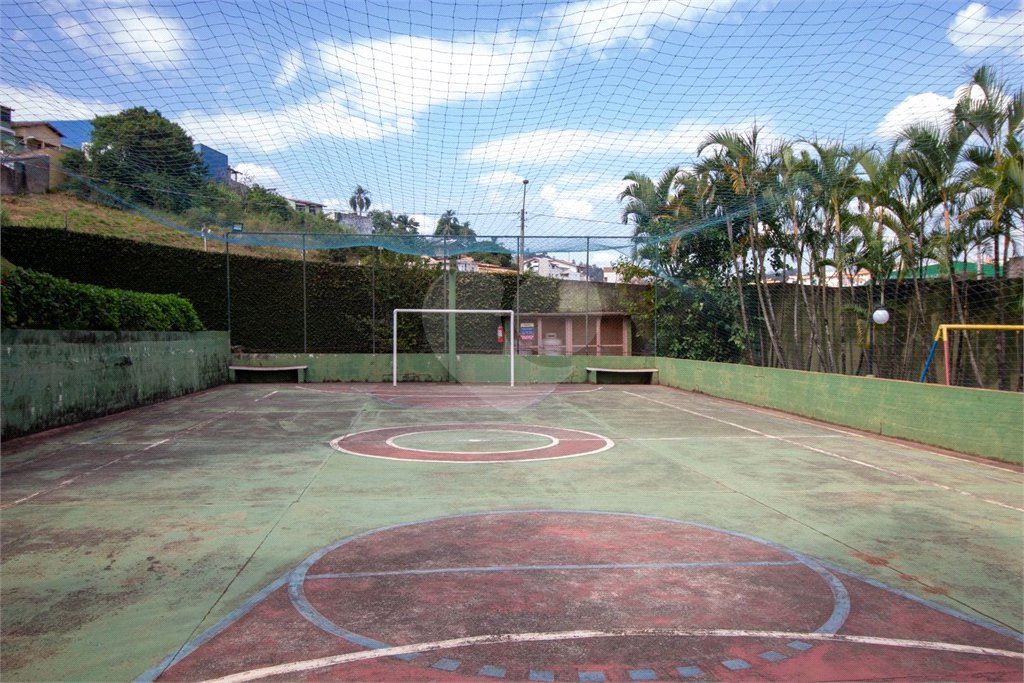 Apartamento à venda com 3 quartos, sendo 1 suíte,  em Jardim Flórida, São Roque, SP