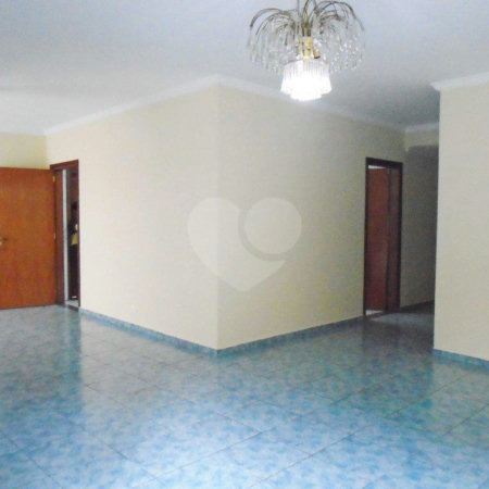 Casa Térrea à venda com 3 suítes em Jardim Petrópolis, São Paulo, SP