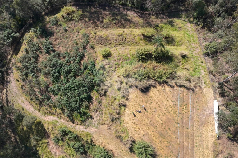 Casa à venda com 2 quartos, sendo 1 suíte, no condomínio Campos de Mairiporã Gleba 1, Mairiporã - SP