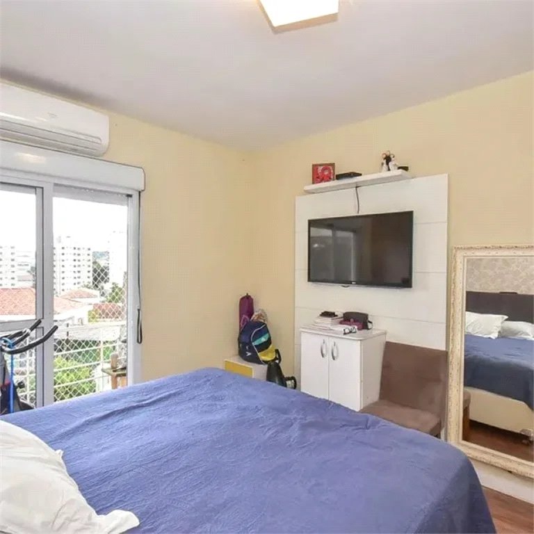 Sobrado à venda com 3 quartos, sendo 1 suíte,  em Vila Morse, São Paulo, SP