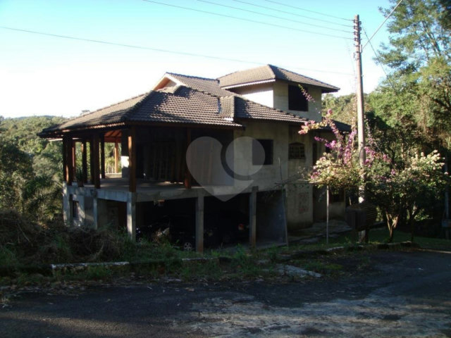 Casa em condomínio à venda com 4 suítes em Serra da Cantareira, Mairiporã, SP