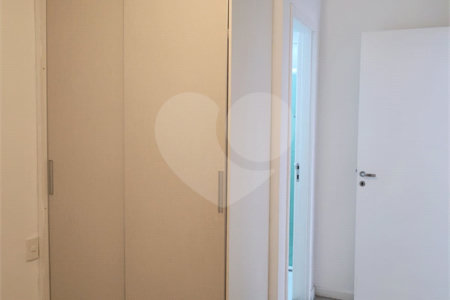 Apartamento à venda no Bom Retiro com 2 dormitórios