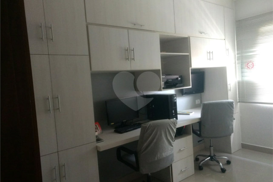 Sobrado à venda com 4 quartos, sendo 1 suíte,  em Vila Guilherme, São Paulo, SP