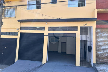Sobrado à venda com 2 quartos, sendo 1 suíte, em Vila Correa, Ferraz de Vasconcelos, SP