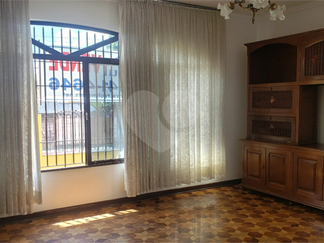 Casa Térrea à venda com 3 quartos, sendo 1 suíte,  em Campo Grande, São Paulo, SP