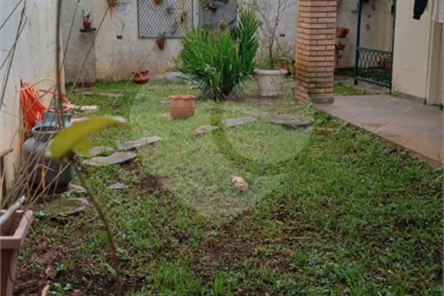 Sobrado à venda com 5 quartos, sendo 1 suíte, em Tremembé, São Paulo, SP