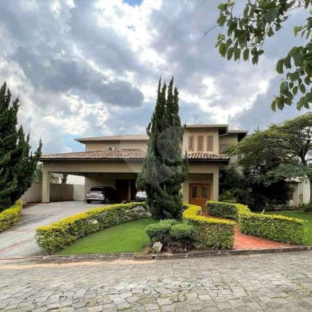 Casa à venda com 4 quartos, sendo 3 suítes, em Jardim Passárgada I, Cotia, SP
