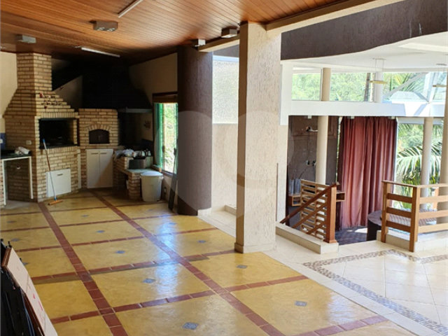 Casa à venda com 4 suítes em Serra da Cantareira, Mairiporã, SP