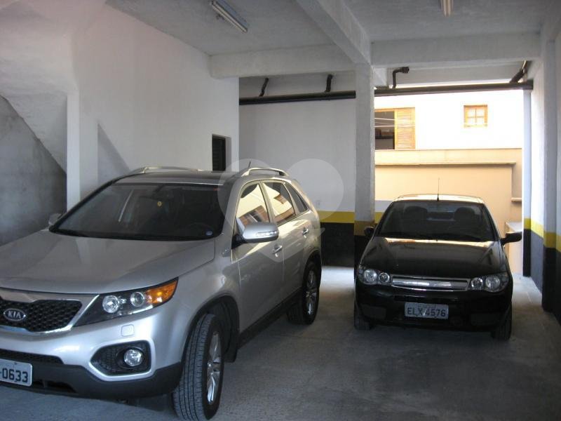Casa à venda com 3 quartos, sendo 1 suíte, no condomínio Algarve Residencial, São Paulo - SP
