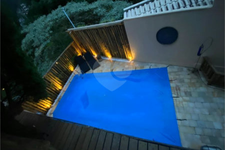 Casa em condomínio à venda com 4 quartos, sendo 3 suítes, em Jardim Vitória Régia, São Paulo, SP