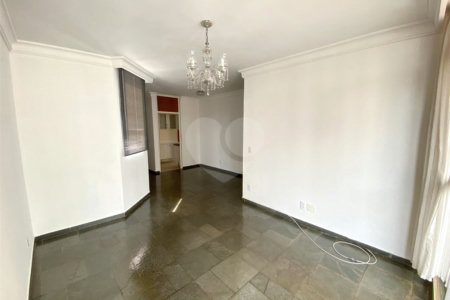 Apartamento à venda com 2 quartos, sendo 1 suíte, no Centro, Ribeirão Preto, SP