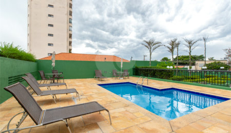 Apartamento à venda com 4 quartos, sendo 1 suíte,  em Jardim Monte Kemel, São Paulo, SP