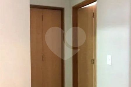 Apartamento à venda com 2 quartos, sendo 1 suíte, em Bairro do Colonia, Jacareí, SP