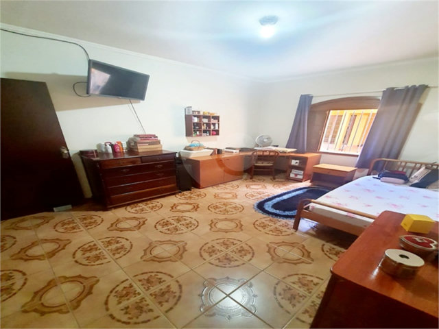 Casa à venda com 4 quartos em Jardim Almeida Prado, Guarulhos, SP