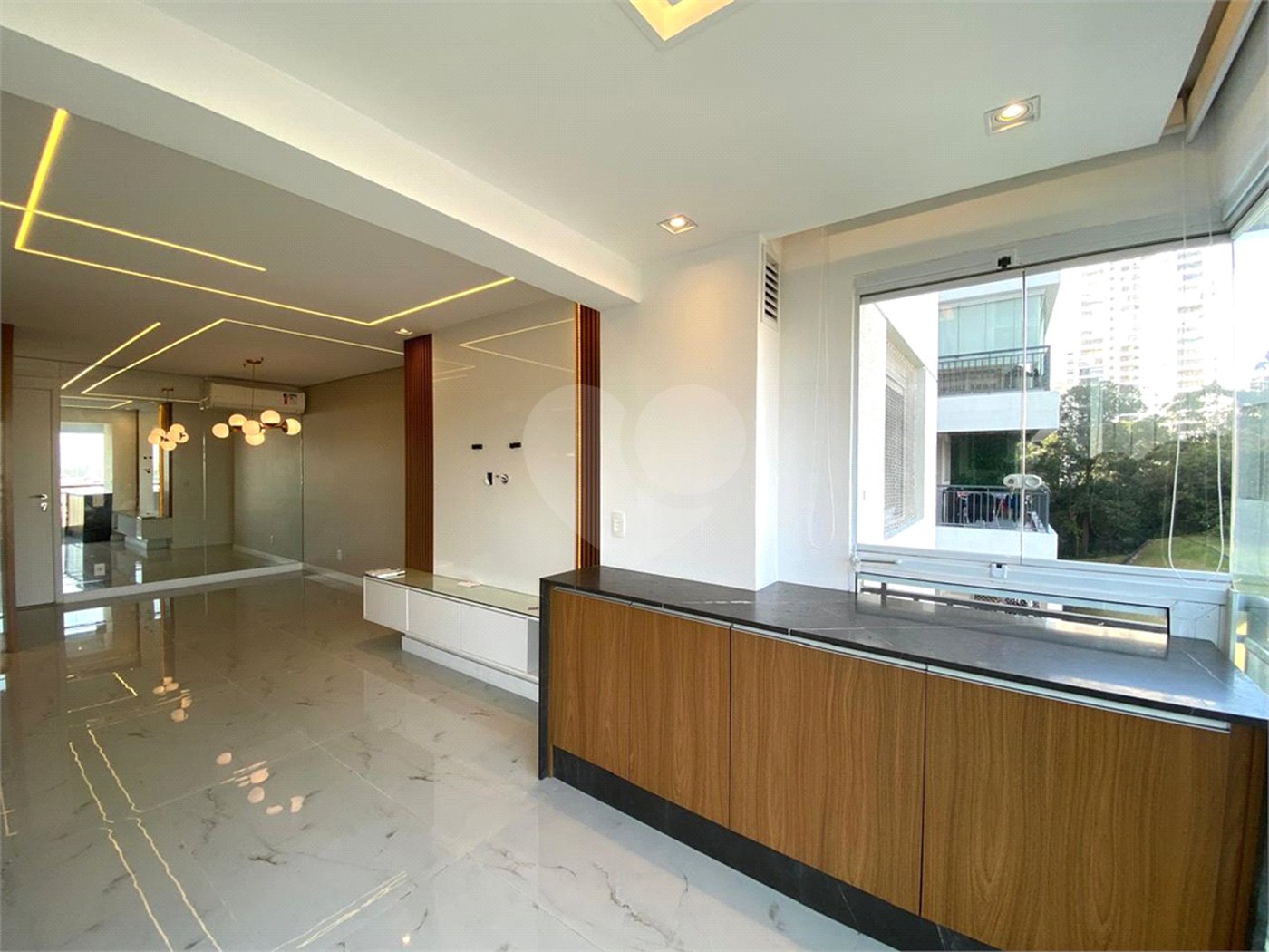 Apartamento à venda com 2 quartos, sendo 1 suíte,  em Jardim Caboré, São Paulo, SP