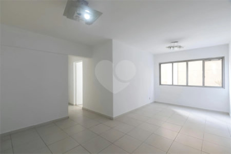 Apartamento à venda com 3 quartos, sendo 1 suíte, em Itaim Bibi, São Paulo, SP
