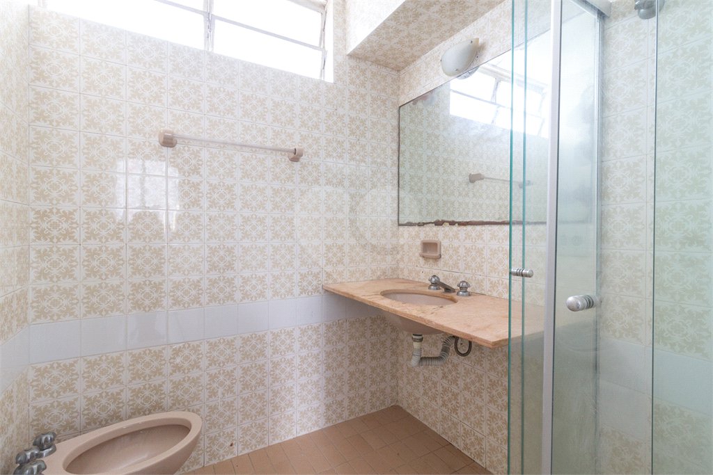 Apartamento à venda com 3 quartos, sendo 1 suíte, em Jardim América, São Paulo, SP