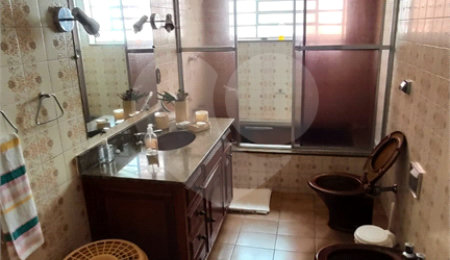 Casa Térrea à venda com 3 quartos, sendo 2 suítes,  em Vila Oliveira, Mogi das Cruzes, SP