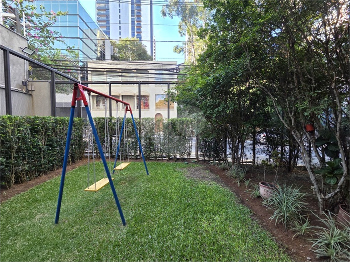 Apartamento à venda com 2 quartos, sendo 1 suíte, em Pinheiros, São Paulo, SP