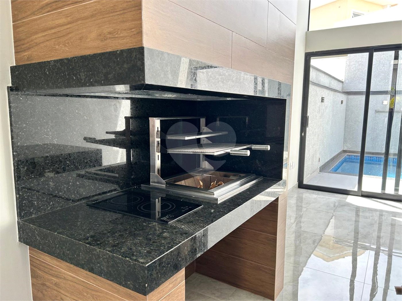 Casa à venda com 3 quartos, sendo 2 suítes, no condomínio Ibiti Reserva, Sorocaba - SP