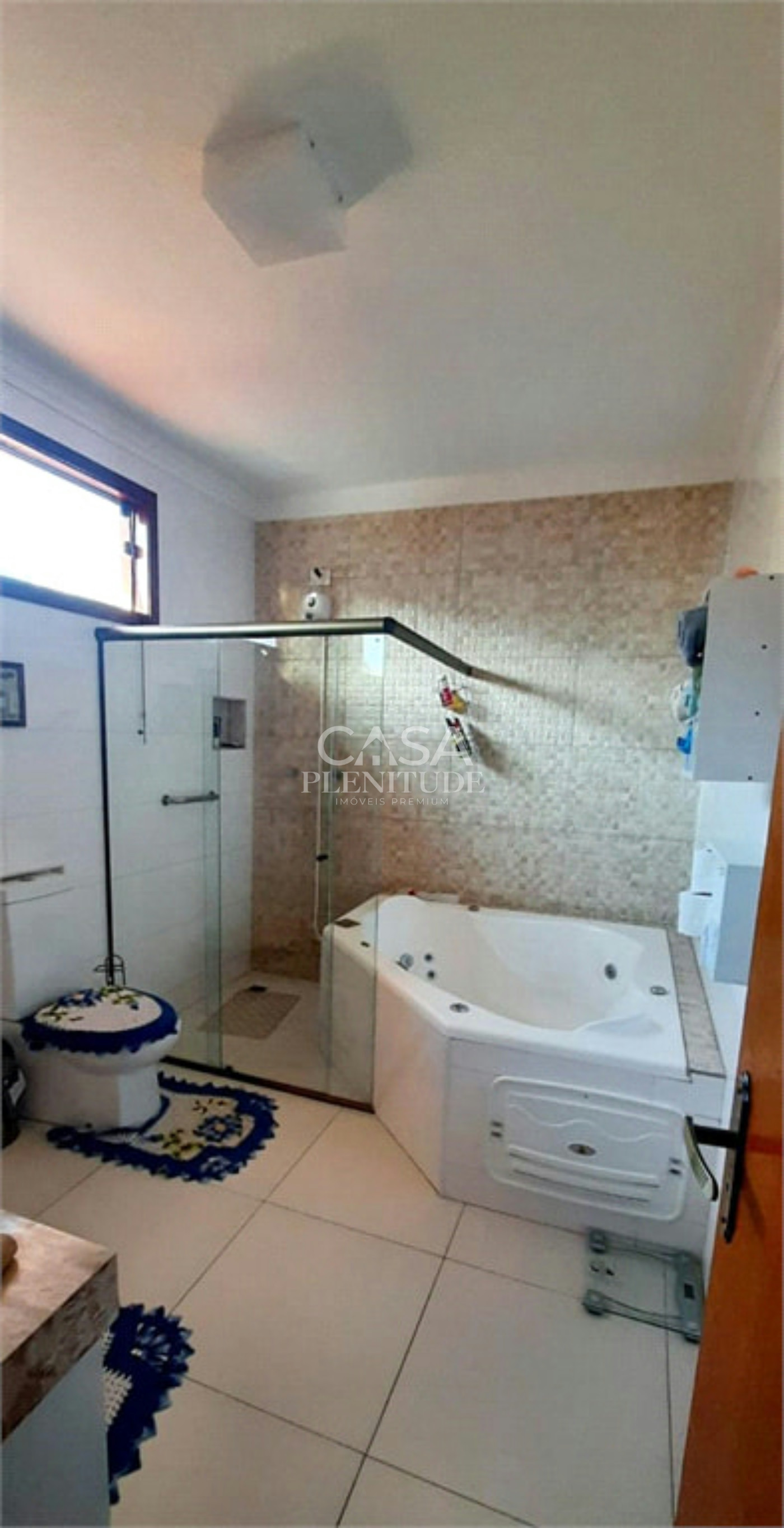 Casa em condomínio à venda com 4 quartos, sendo 3 suítes,  em Granja Olga II, Sorocaba, SP