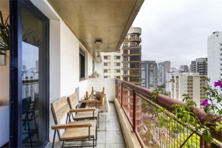 Apartamento à venda com 4 quartos, sendo 1 suíte, em Indianópolis, São Paulo, SP