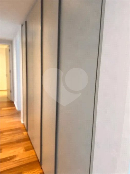 Apartamento para alugar com 4 quartos, sendo 3 suítes, em Pinheiros, São Paulo, SP