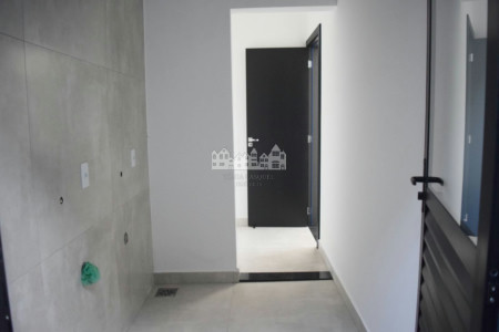 Casa à venda com 4 suítes no condomínio Figueira Garden, Atibaia - SP