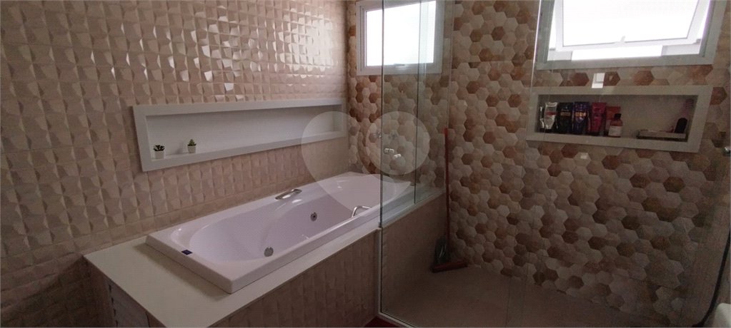 Casa à venda com 3 suítes no condomínio Bella Cittá - Villaggio II, Mogi das Cruzes - SP