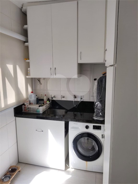 Casa à venda com 3 quartos, sendo 1 suíte,  no condomínio Residencial Jardim das Palmeiras, Vinhedo - SP