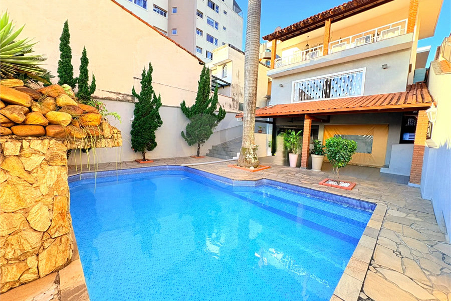 Sobrado à venda com 4 quartos, sendo 2 suítes,  em Jardim São Paulo(zona Norte), São Paulo, SP