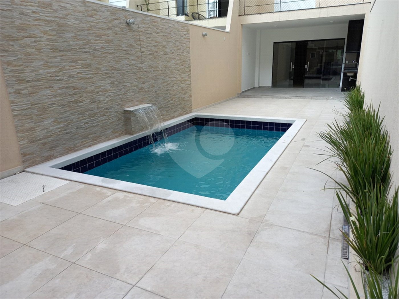 Casa para alugar com 4 suítes no condomínio Milenium, São Paulo - SP