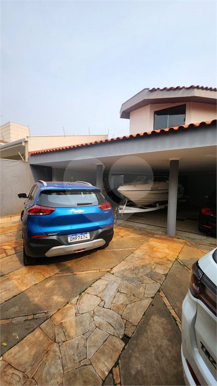 Casa à venda com 3 quartos, sendo 1 suíte, em Vila Harmonia, Araraquara, SP