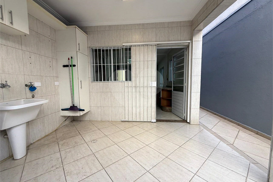 Sobrado à venda com 3 quartos, sendo 1 suíte,  em Parque Vitória, São Paulo, SP
