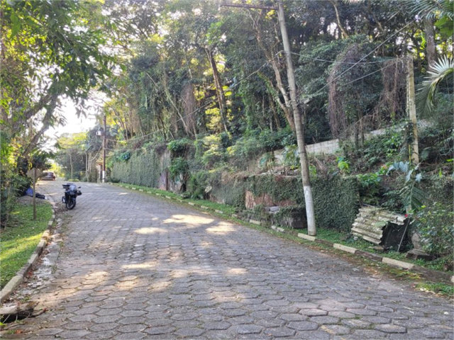 Terreno à venda no condomínio Parque Imperial da Cantareira, Mairiporã - SP