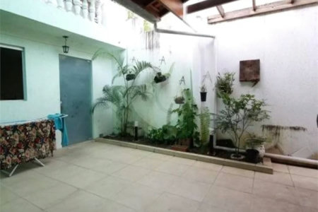 Casa Térrea à venda com 3 quartos, sendo 1 suíte, em Santana, São Paulo, SP
