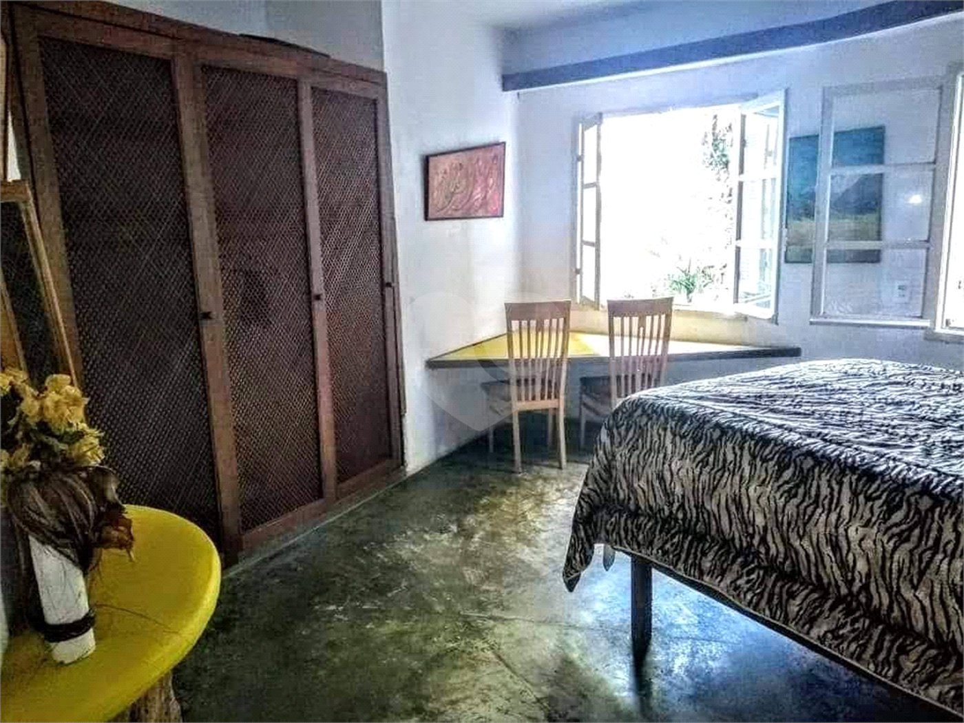 Chácara à venda com 4 quartos, sendo 3 suítes, no Centro, Juquitiba, SP