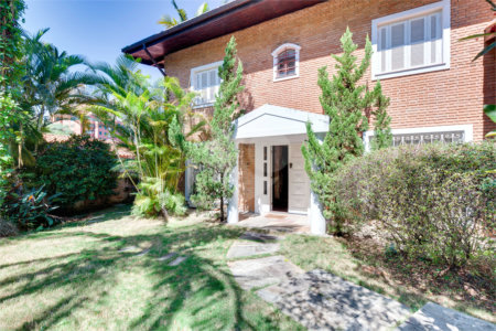 Casa à venda com 4 quartos, sendo 1 suíte,  em Jardim Marajoara, São Paulo, SP