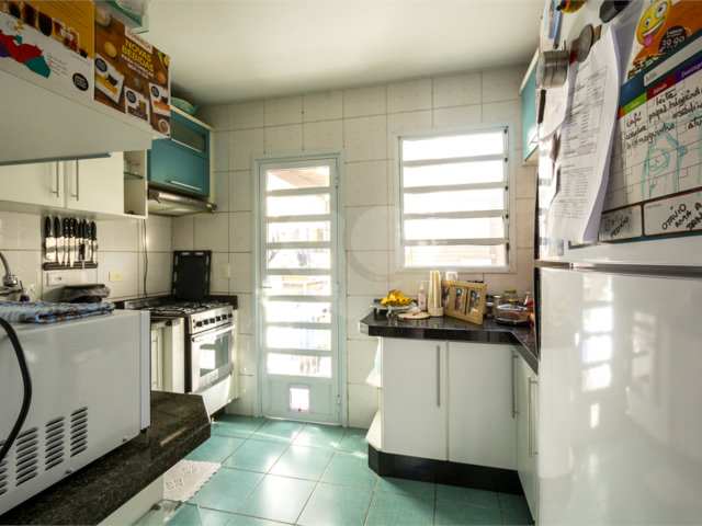 Casa à venda com 3 quartos, sendo 1 suíte,  no condomínio Inter Ville Condominium House, São Paulo - SP