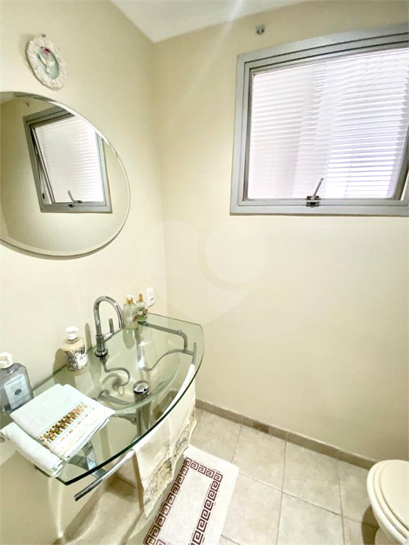Apartamento à venda com 4 quartos, sendo 2 suítes, em Pinheiros, São Paulo, SP