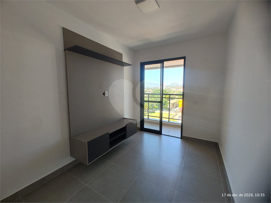 Apartamento à venda com 2 quartos, sendo 1 suíte,  em Vila Thais, Atibaia, SP