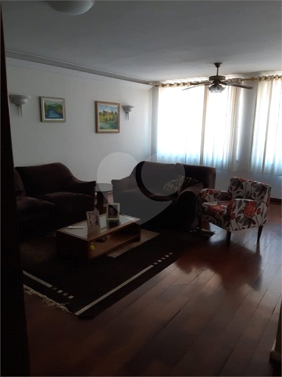 Sobrado à venda com 3 quartos, sendo 2 suítes,  em Vila Paulicéia, São Paulo, SP