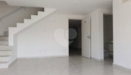 Apartamento à venda ou para alugar com 2 quartos, sendo 1 suíte,  em Vila Santa Isabel, São Roque, SP