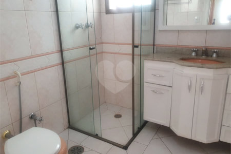 Casa à venda com 4 quartos, sendo 2 suítes,  no condomínio Lake Louise, São Paulo - SP