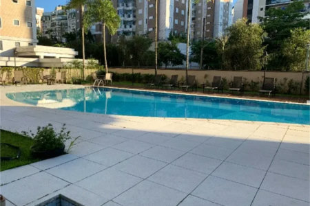 Apartamento à venda com 3 quartos, sendo 1 suíte, em Cidade São Francisco, São Paulo, SP