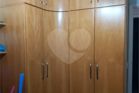 Apartamento à venda com 3 suítes em Vila Regente Feijó, São Paulo, SP