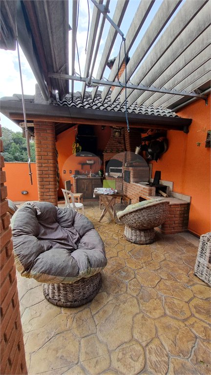 Casa à venda com 4 quartos, sendo 2 suítes, no condomínio Aruã Eco Park, Mogi das Cruzes - SP